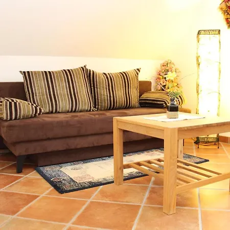 Ferienwohnung In Den Sudsteirischen Weinbergen Lägenhet