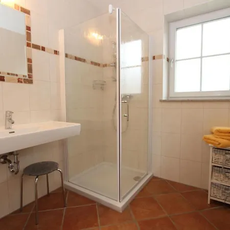 Lägenhet Ferienwohnung In Den Sudsteirischen Weinbergen Leibnitz